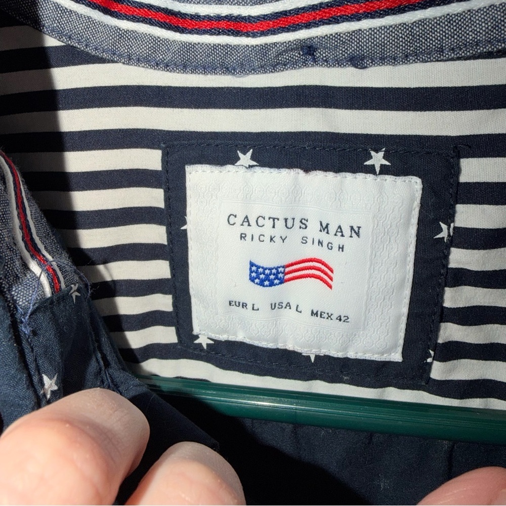 Men’s Patriotic Shirt - Size L - Picture 2 of 6